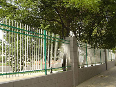 學(xué)校鋅鋼護(hù)欄